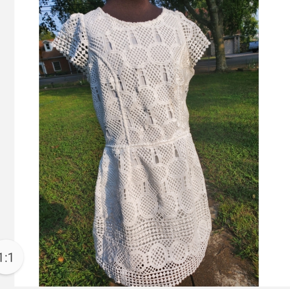Dress - Picture 2 of 3